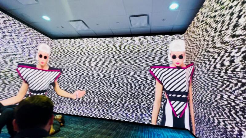 Burns & McDonnell 360° LED Room