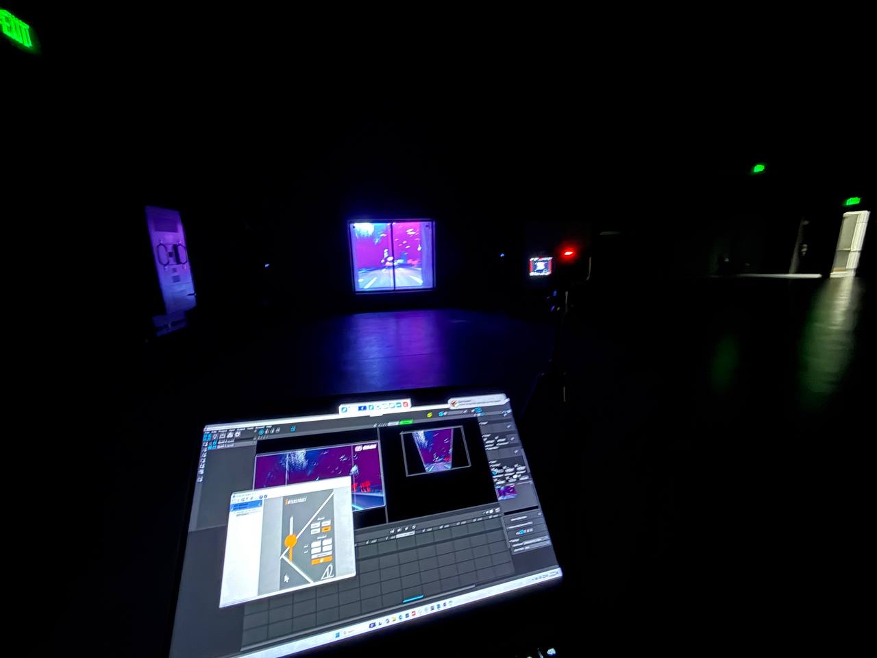 Resolume projection mapping control station