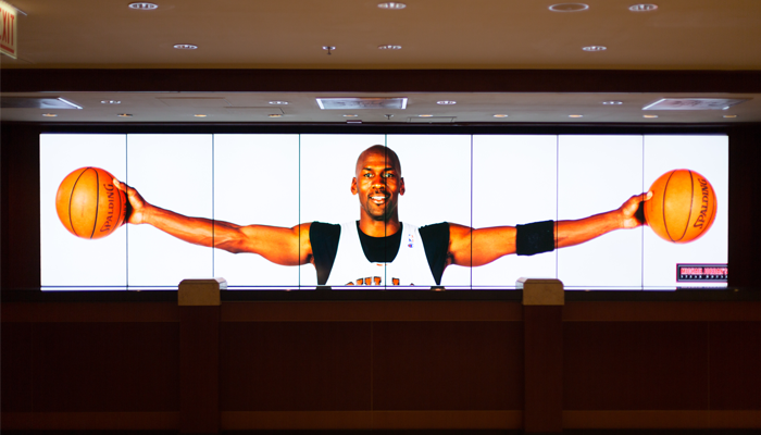 InterContinental Hotel Chicago video wall